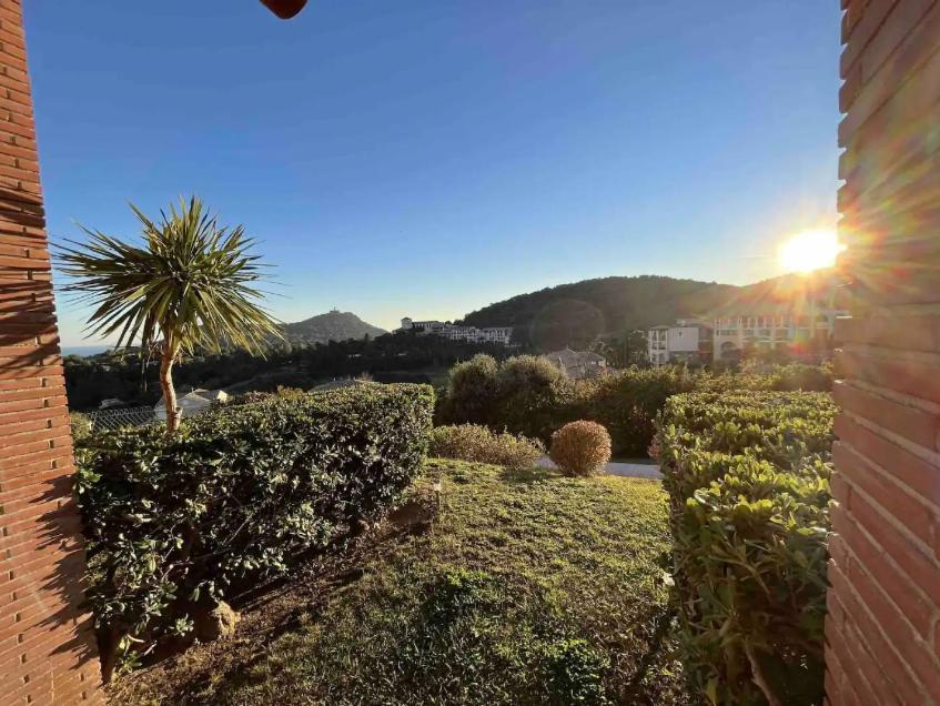 Village Cap Esterel, Piscine, Plage Saint-Raphaël Exterior foto